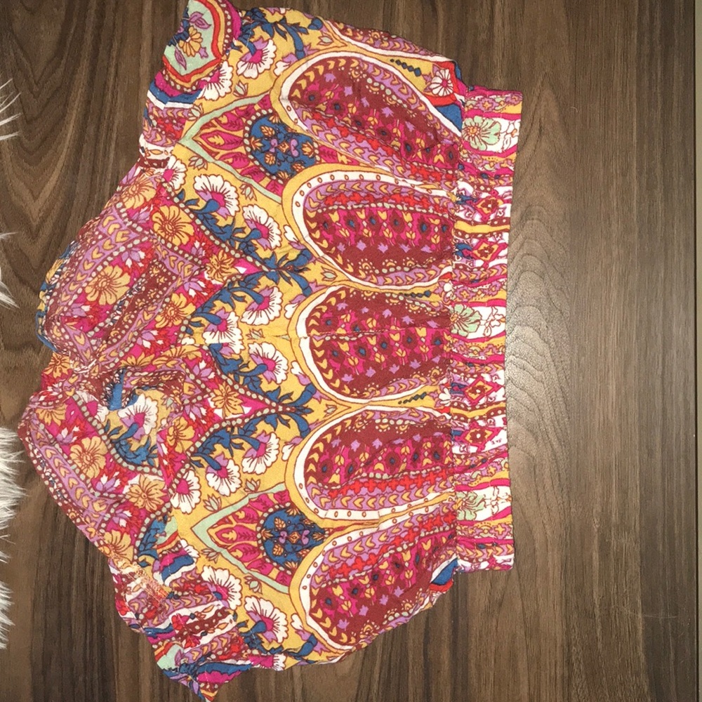 Billabong flowy shorts
